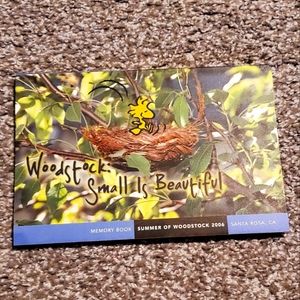 4/$30🥜  NEW Woodstock mini history book